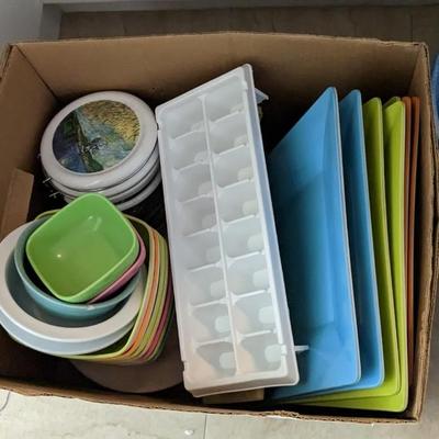 Contents of Lower SE Kitchen Cabinets 