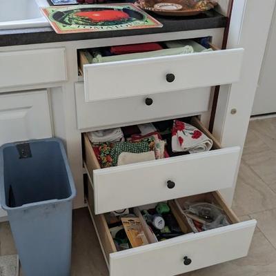 Contents of Lower SE Kitchen Cabinets 