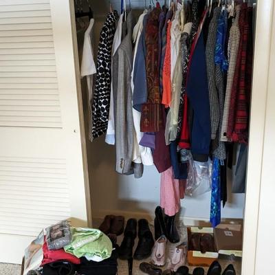Contents of Bedroom 1 Closet