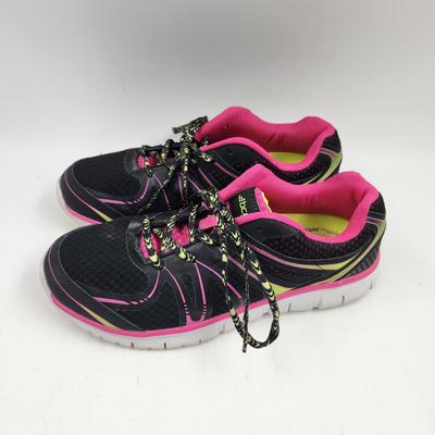 BCG WOMENS SIZE 9 SNEAKERS