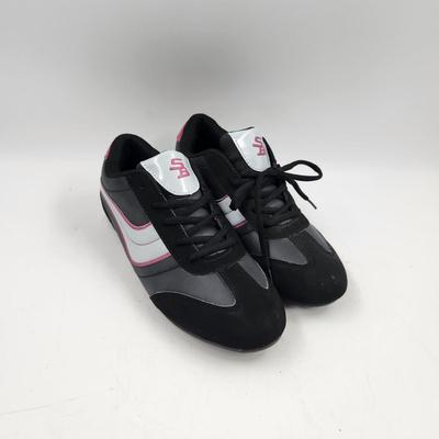 NEW W/ OUT TAGS - SB WOMENS SIZE 8 WOMENS SNEAKERS