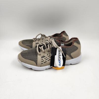 NEW W/ TAGS - AVIA ENDURO PRO - MENS SIZE 8.5 SNEAKERS