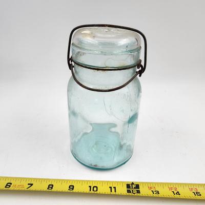 1920s TURQUOISE COLORED LUSTRE GLASS JAR