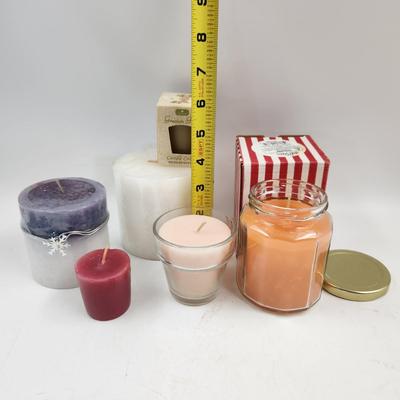 6 PC MULTI COLOR / SMELL UNUSED CANDLE BUNDLE