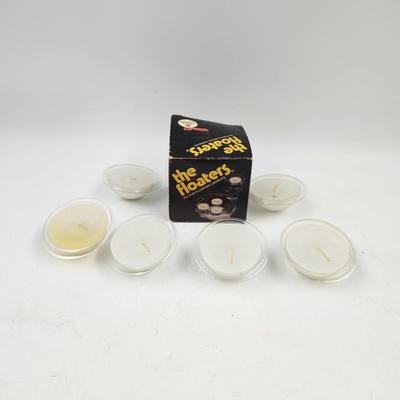 VINTAGE "THE FLOATERS" CANDLES