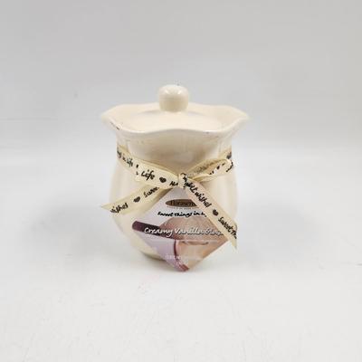 NEW FLORASENSE CREAMY VANILLA GLAZE CANDLE