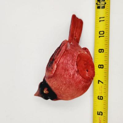 CUTE LITTLE CARDINAL DECOR