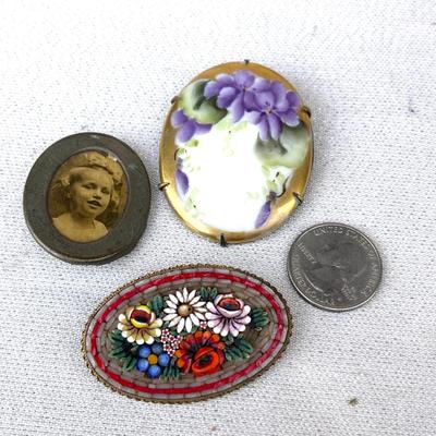 LOT 142 Antique Brooches Portrait + Micro Mosaic + Violets on Porcelain