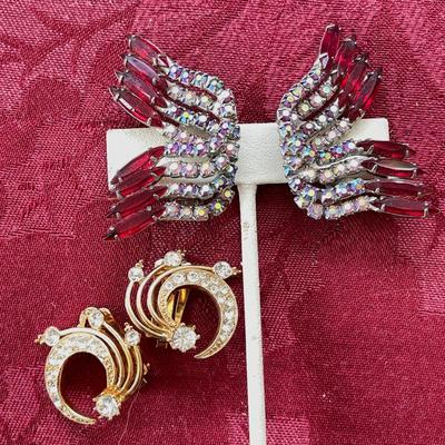 LOT 151 Vintage Costume Jewelry Fancy Clip Rhinestone Earrings