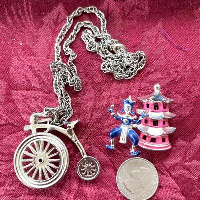 LOT 154 Vintage Costume Jewelry In Motion Big Wheel Bicycle + Trembler Asian Dancer