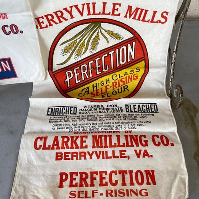 LOT 161 Vintage Unused Printed Flour Sacks 25lbs Berryville Mills, VA 3pcs