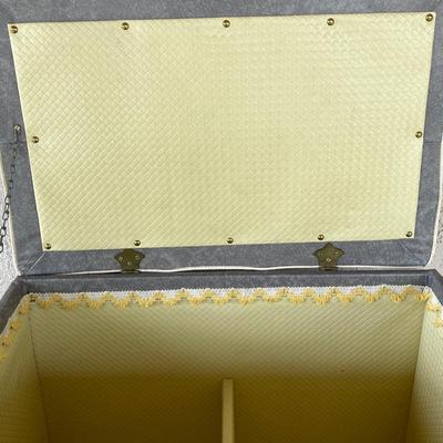LOT 163 MCM Vintage Gray Vinyl Bench Seat & Toy Box !