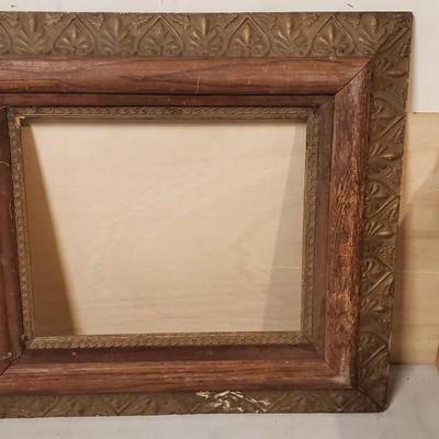 Antique decorative picture frame