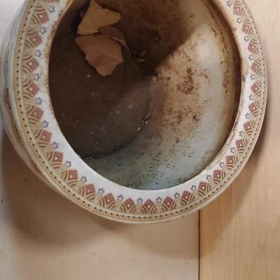 Flower pot