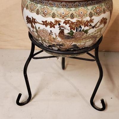 Decorative flower pot