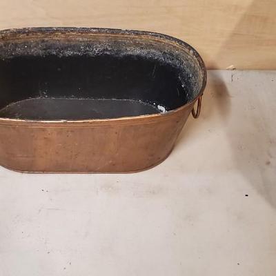 Tub plant holder