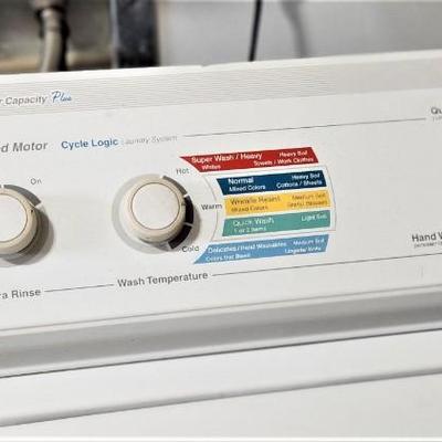 Lot #138  Top Loader Washer & Gas Dryer - good working condition