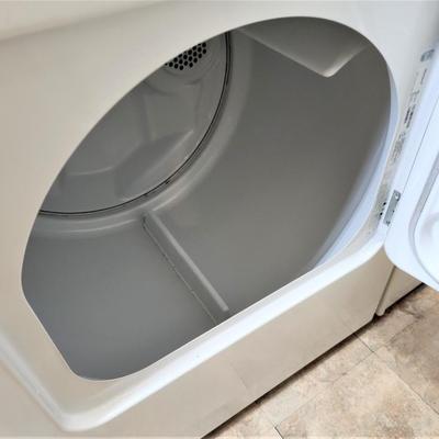 Lot #138  Top Loader Washer & Gas Dryer - good working condition