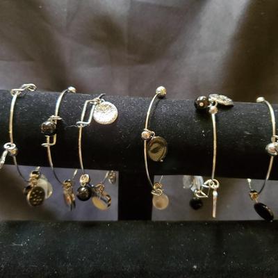 Bracelet Lot