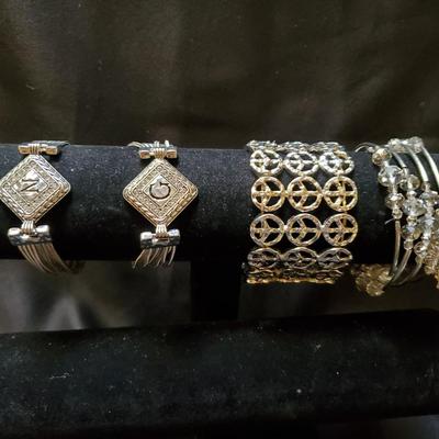Bracelet Lot