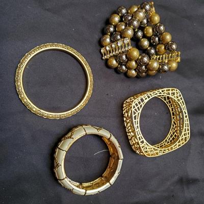 Bracelet Lot