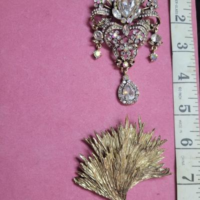Vintage Brooch