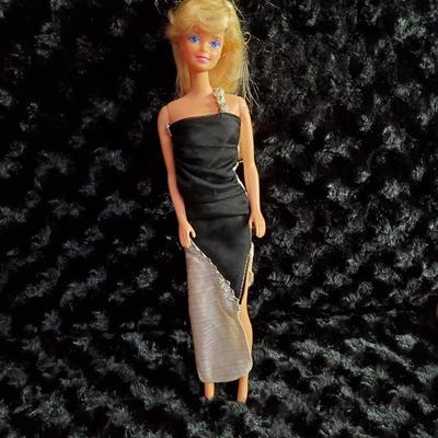 Vintage 1976 Barbie