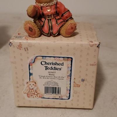 Cherished teddies