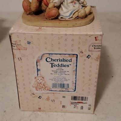 Cherished teddies
