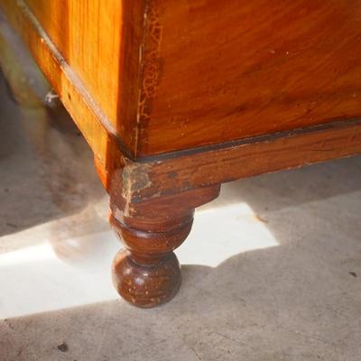 ANTIQUE 19TH CENTURY 1840-50 'S GRAIN PAINTED PINE BLANK CHEST /W BUN STYLE FOOTINGS