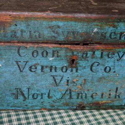 ANTIQUE PRIMITIVE BOXES ONE "COON VALLEY" VERNON ,WI. "NORTH AMERIKA"