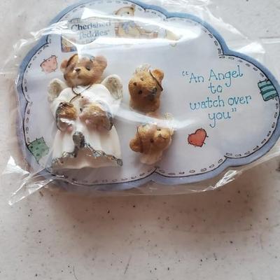 Cherished teddies