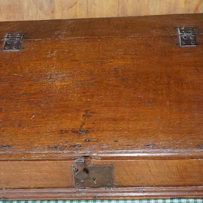 19TH CENTURY OAK COUNTER TOP SLANT TOP WRITING DESK W/ LIFT LID