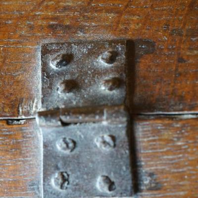 19TH CENTURY OAK COUNTER TOP SLANT TOP WRITING DESK W/ LIFT LID
