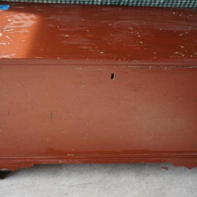 EARLY 19TH CENTURY EASTERN 1830'S  RED PAINTED BLANKET CHEST