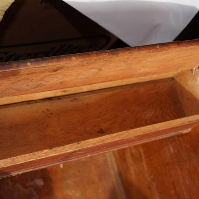 19TH CENTURY DOVETAILED PINE BLANKET CHEST ON  LEGS