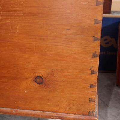 19TH CENTURY DOVETAILED PINE BLANKET CHEST ON  LEGS