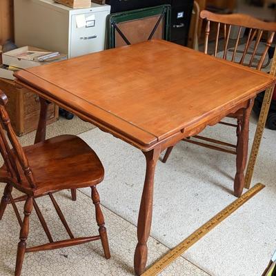 Adorable Pine Extendable Table with 2 Heywood Wakefield Chairs