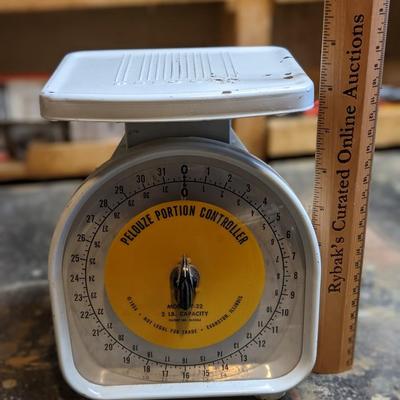 VINTAGE PELOUZE PORTION CONTROLLER KITCHEN SCALE MODEL: Y-32 GOOD CONDITION