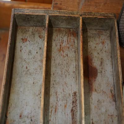 PRIMITIVE LOT TO INCLUDE EARLY TIN GRATER, FLATWARE BOX, WOOD BOWL /WOOD SPOON & CUTTING BOARD