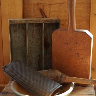PRIMITIVE LOT TO INCLUDE EARLY TIN GRATER, FLATWARE BOX, WOOD BOWL /WOOD SPOON & CUTTING BOARD