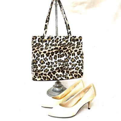 LOT 186 Vintage Plush Leopard Fabric Hand Bag Double Handle + Gold Lame Heels