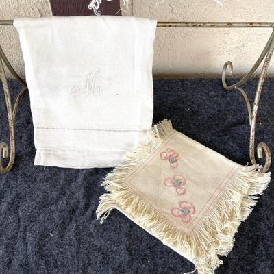 LOT 189 Group of Antique Damask Linen Hand Towels 5 pcs Mono "M"