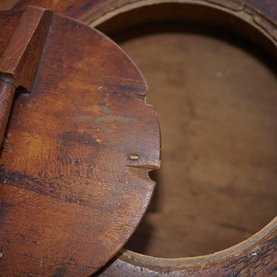 EARLY ROUND PANTRY BOX HAND CRAFTED OF BENT WOOD ROUND WITH LID