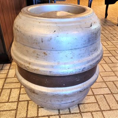 Lot #174 Vintage Jackson Brewing Co. Beer Keg
