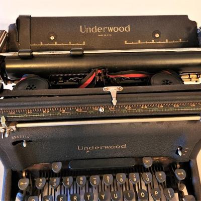 Lot #177  Antique UNDERWOOD Typewriter - works