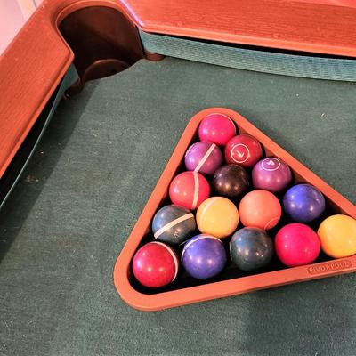 Lot #186  Vintage PIVOT POOL set - complete in Original box - 1972