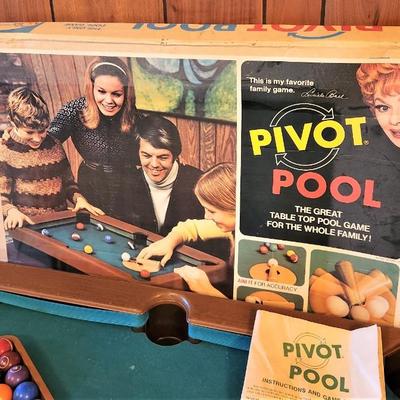 Lot #186  Vintage PIVOT POOL set - complete in Original box - 1972