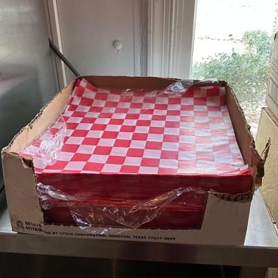 293 Red Check Basket Liners