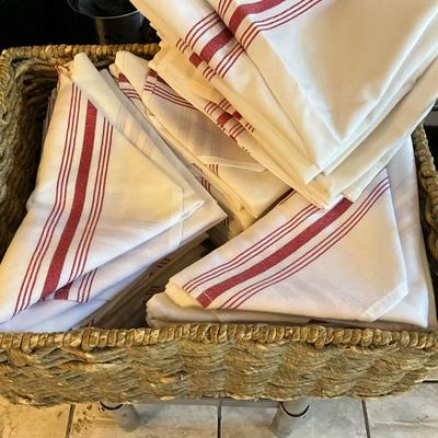 351 Qty- 75 Red and White Linen Napkins